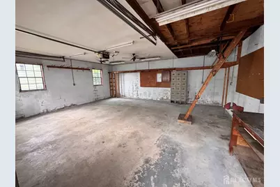 554 Ridgeway Avenue, Sayreville, NJ 08879 - Photo 23
