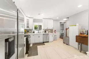 379 Old Georges Rd, North Brunswick Township, NJ 08902 - Photo 17