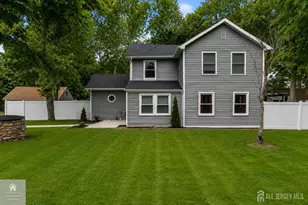 379 Old Georges Rd, North Brunswick Township, NJ 08902 - Photo 5