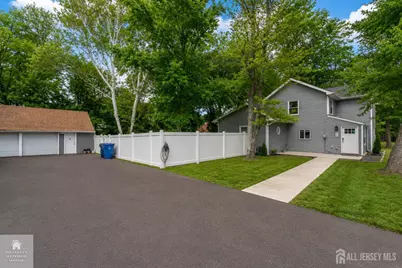 379 Old Georges Road, North Brunswick Township, NJ 08902 - Photo 5