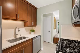 34 Laurie Ct, Old Bridge Township, NJ 07747 - Photo 5