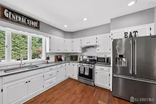 1109 N Boyd Parkway N, North Brunswick Township, NJ 08902 - Photo 11