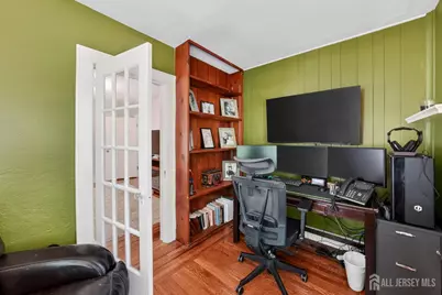 1109 N Boyd Parkway N, North Brunswick Township, NJ 08902 - Photo 27
