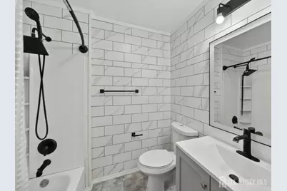 172 Roosevelt Avenue #B, Carteret, NJ 07008 - Photo 11