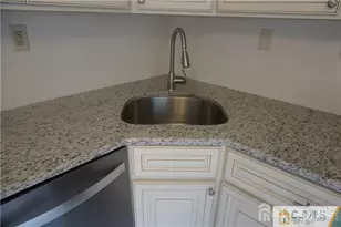71 Percival Ct, Old Bridge Township, NJ 08857 - Photo 3
