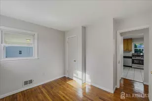 126 Orange St, Edison, NJ 08817 - Photo 7