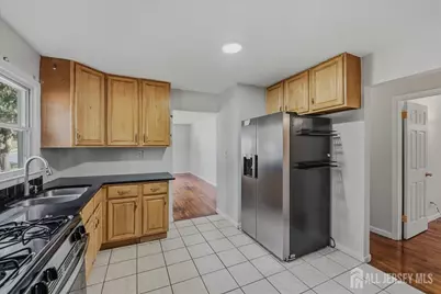 126 Orange Street, Edison, NJ 08817 - Photo 5
