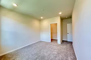 614 Sadie Cir, New Brunswick, NJ 08901 - Photo 13