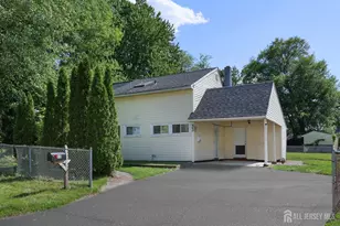 33 Pine Tree Rd, Old Bridge Township, NJ 08857 - Photo 3
