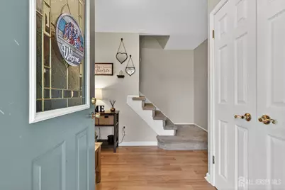 100 Coachman Drive, Florence, NJ 08505 - Photo 5