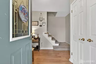 100 Coachman Dr, Florence, NJ 08505 - Photo 5