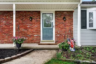 100 Coachman Dr, Florence, NJ 08505 - Photo 3