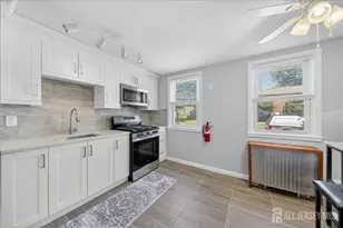 513 Brooklawn Ave, Roselle, NJ 07203 - Photo 1