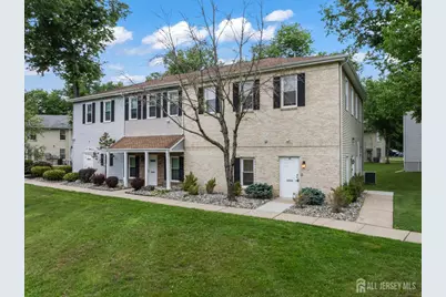 32 Jefferson Plaza, South Brunswick Township, NJ 08540 - Photo 1