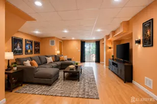 33 Allison Dr, East Brunswick Township, NJ 08816 - Photo 19