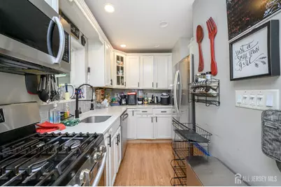 347 Woodruff Avenue, Avenel, NJ 07001 - Photo 7