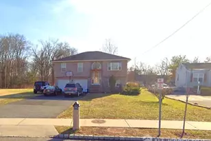 75 School St, Piscataway Township, NJ 08854 - Photo 1