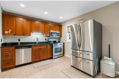 420 Decatur Avenue, Middlesex, NJ 08846 - Photo 11