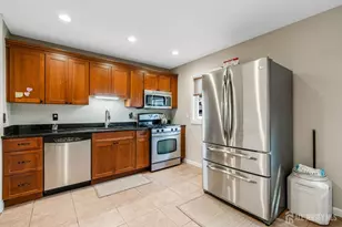 420 Decatur Ave, Middlesex, NJ 08846 - Photo 11
