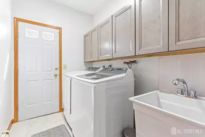 343 McKinley Avenue, Edison, NJ 08820 - Photo 23