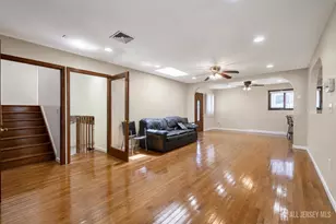 24 Winthrop Rd, Edison, NJ 08817 - Photo 15