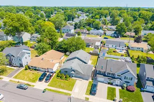 24 Winthrop Rd, Edison, NJ 08817 - Photo 33