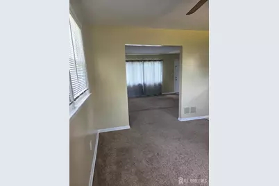 8 Chester Court, Edison, NJ 08817 - Photo 7