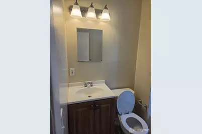8 Chester Court, Edison, NJ 08817 - Photo 19