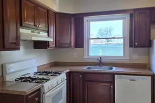 8 Chester Ct, Edison, NJ 08817 - Photo 11