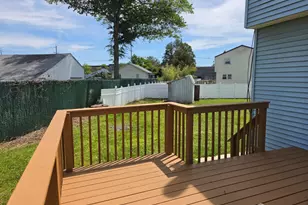 8 Chester Ct, Edison, NJ 08817 - Photo 27