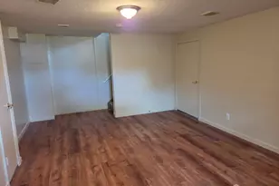 8 Chester Ct, Edison, NJ 08817 - Photo 23