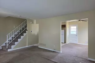 8 Chester Ct, Edison, NJ 08817 - Photo 5