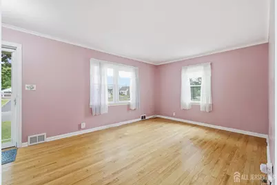 221 W Prospect Street, South Bound Brook, NJ 08880 - Photo 9