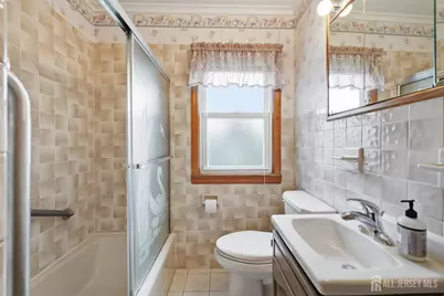 221 W Prospect Street, South Bound Brook, NJ 08880 - Photo 21