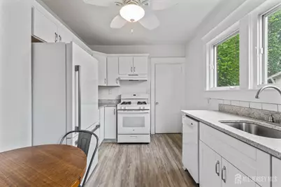 10 Lenox Avenue, Milltown, NJ 08850 - Photo 9