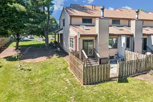 82 Bayberry Dr, Franklin Township, NJ 08873 - Photo 5