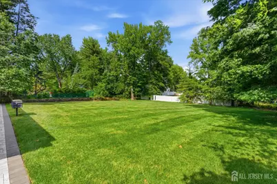 6 Whitewood Road, Edison, NJ 08820 - Photo 35