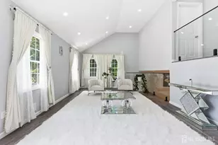 6 Whitewood Rd, Edison, NJ 08820 - Photo 5
