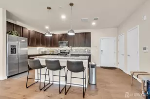 112 Lorhan Dr, Piscataway Township, NJ 08854 - Photo 3