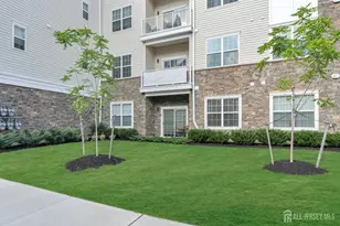 112 Lorhan Dr, Piscataway Township, NJ 08854 - Photo 19