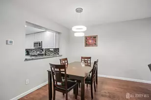 37 Upperbrook Ct, Sayreville, NJ 08859 - Photo 15