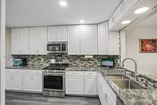 37 Upperbrook Ct, Sayreville, NJ 08859 - Photo 21