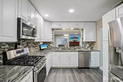37 Upperbrook Court, Sayreville, NJ 08859 - Photo 3