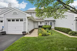 37 Upperbrook Ct, Sayreville, NJ 08859 - Photo 1