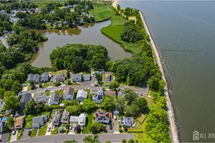 76 Woodland Dr, Keyport, NJ 07735 - Photo 3
