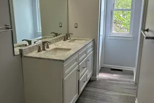 28 Renaissance Ln, New Brunswick, NJ 08901 - Photo 11