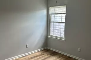 28 Renaissance Ln, New Brunswick, NJ 08901 - Photo 9