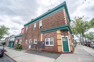 201 Gordon St, Perth Amboy, NJ 08861 - Photo 3