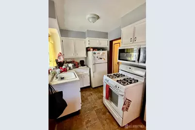 624 Chandler Avenue, Roselle, NJ 07203 - Photo 9