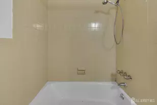 18 Foley Ave, Edison, NJ 08820 - Photo 19